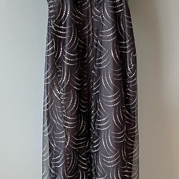 Black Light in the Box Dress - Picture 2 of 3